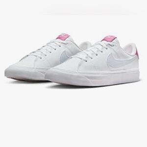 Nike Court Legacy Big Kids Trainers Size 5.5Y /
Women's 7